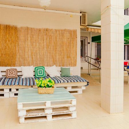 Villa Taala Con Terraza Los Nietos Bagian luar foto