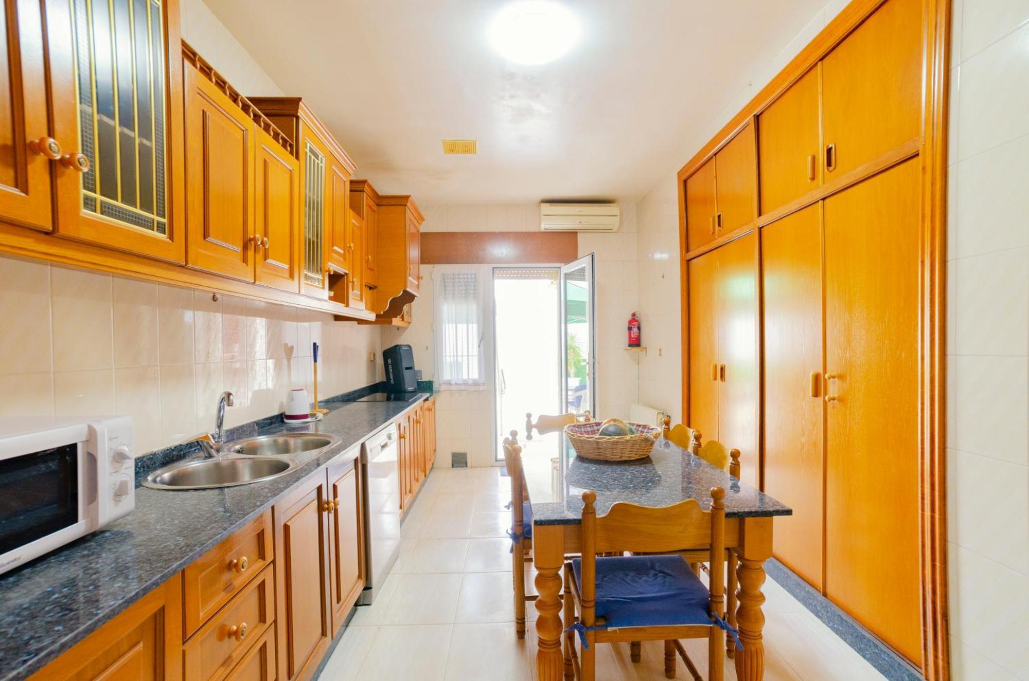Villa Taala Con Terraza Los Nietos Bagian luar foto