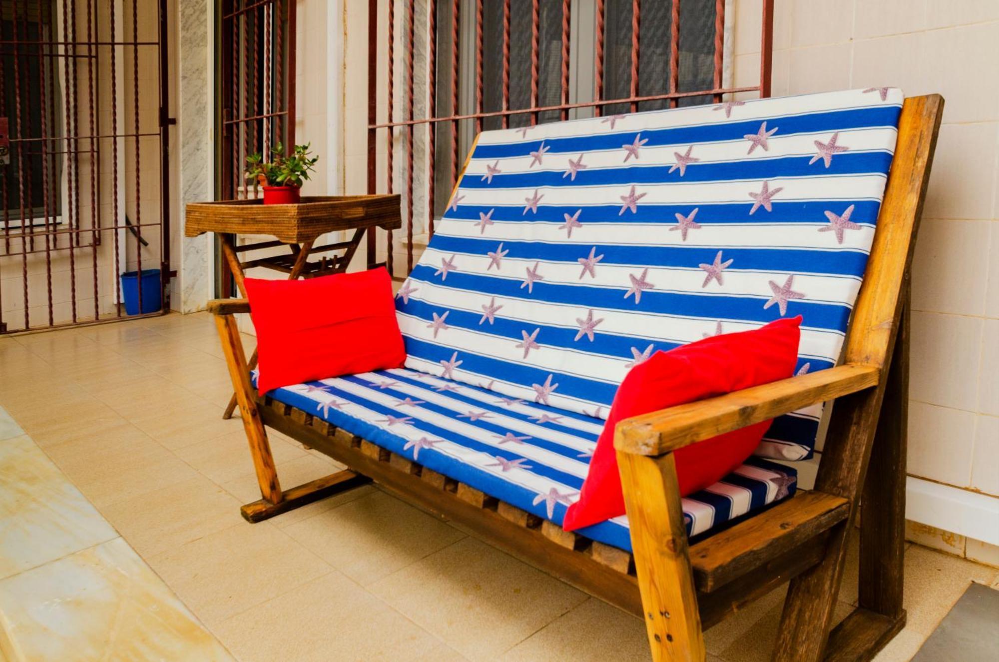 Villa Taala Con Terraza Los Nietos Bagian luar foto